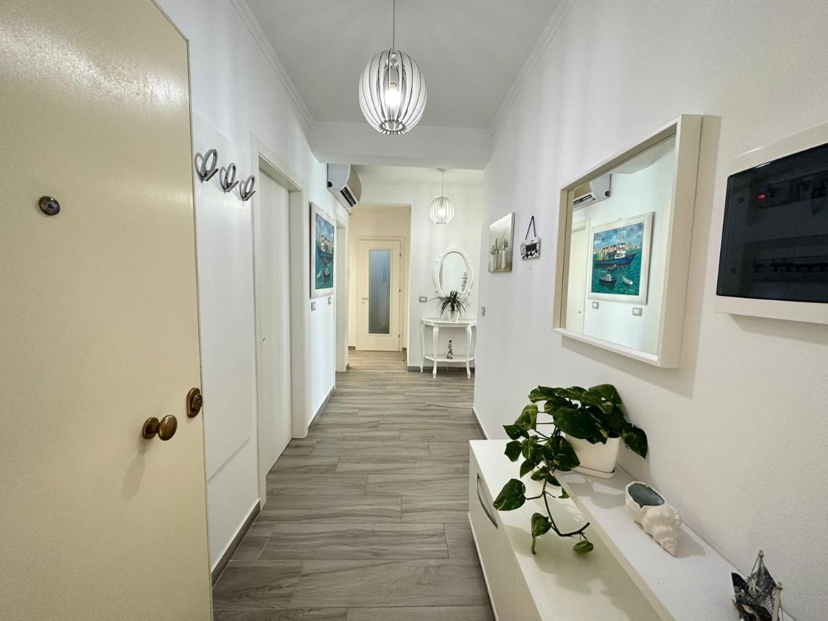 Home Aquamarine & Residence Vlore Bagian luar foto