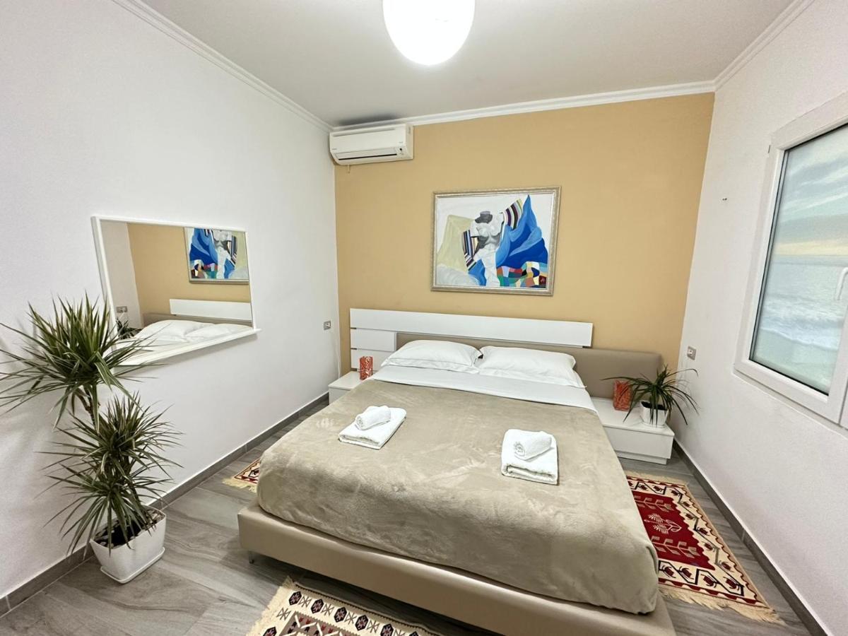 Home Aquamarine & Residence Vlore Bagian luar foto