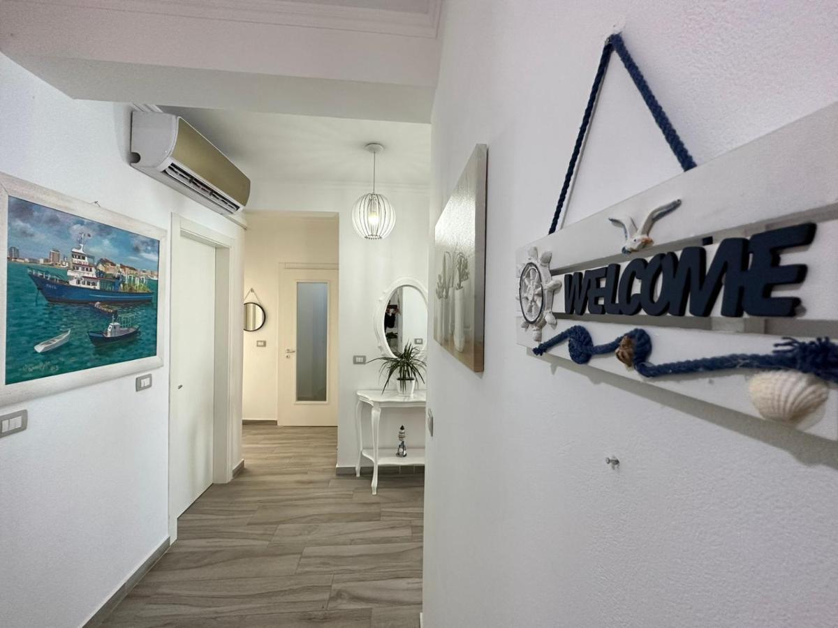 Home Aquamarine & Residence Vlore Bagian luar foto